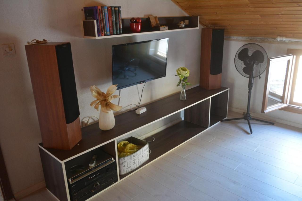 Apartman Bernardica Бол Екстер'єр фото